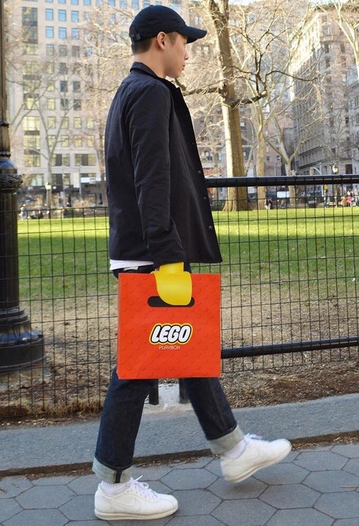 парень с Лего